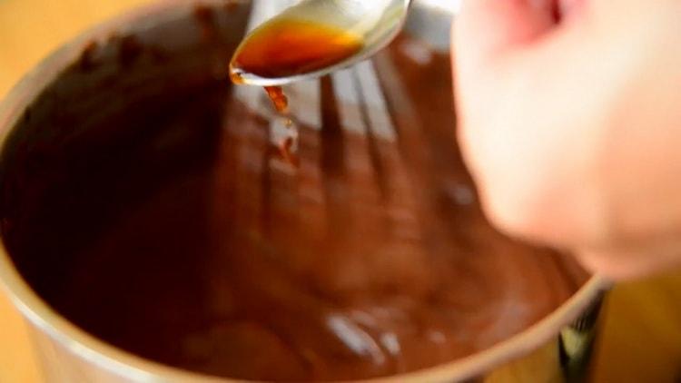 Adicione a baunilha para fazer um pudim