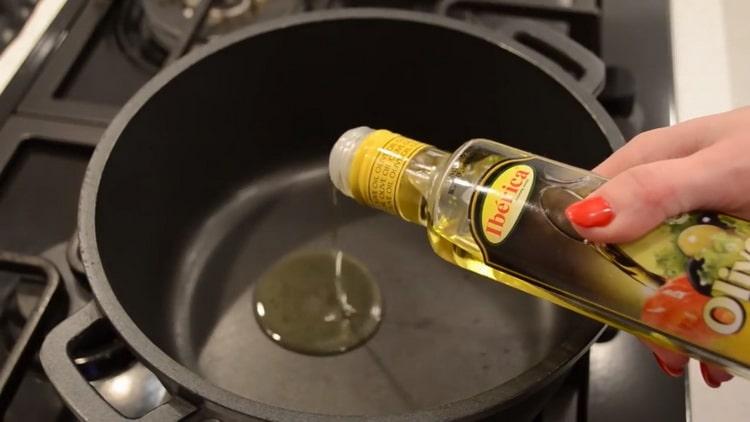 Para hacer trigo sarraceno, calienta la sartén