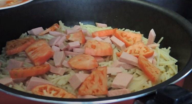 Também colocamos tomates.