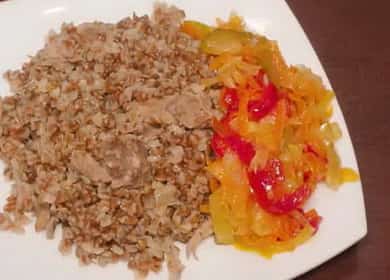 Hrișcă delicioasă cu tocană - o rețetă simplă pentru gătit într-un aragaz lent 🥣