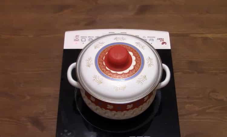 For at fremstille grød skal du dække ingredienserne