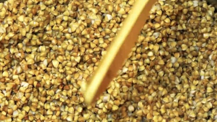 Cum se gătește pieptul de pui cu hrișcă