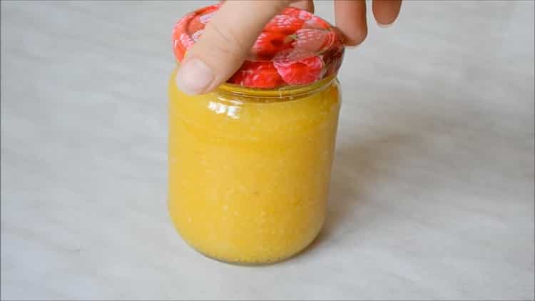 להכנת התערובת, הכינו את הכלים