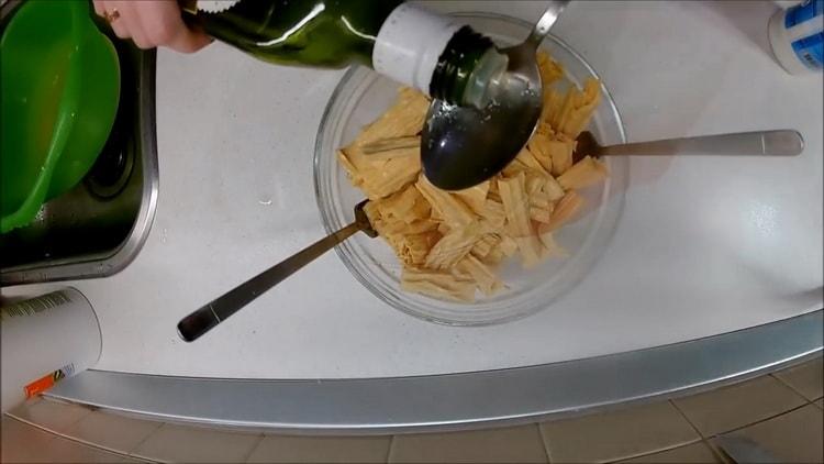 Adăugați condimente pentru sparanghel