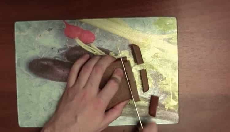 Pentru a face crackers, pregătiți ingredientele