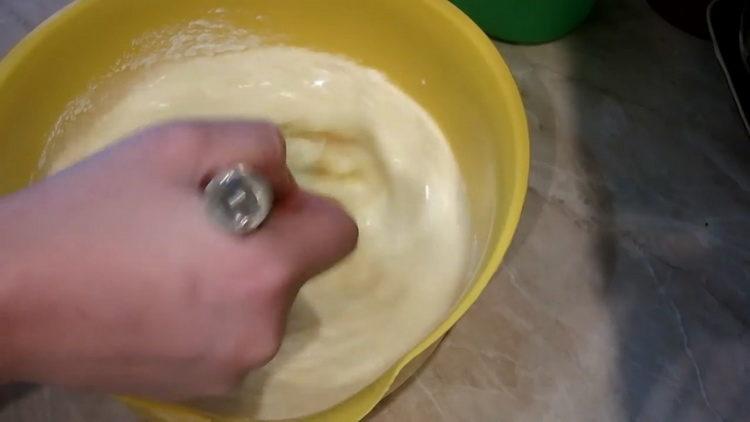 Matlagning pannkakor med kyckling