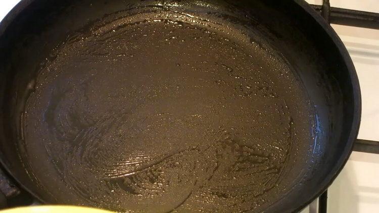 Värm upp pannan för att laga mat