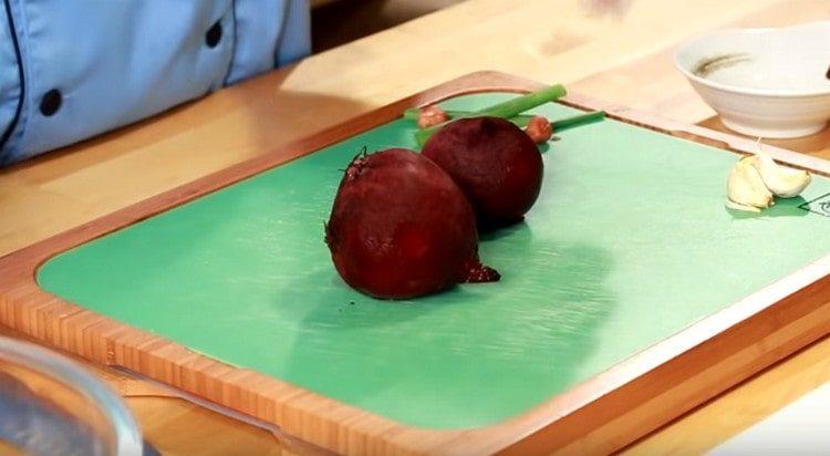 avem nevoie de sfeclă fiartă.