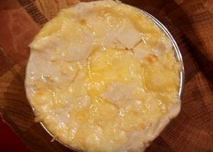 Gătit champignon aromat julienne: o rețetă clasică cu fotografii pas cu pas.