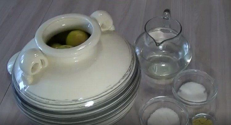 También necesitaremos agua.