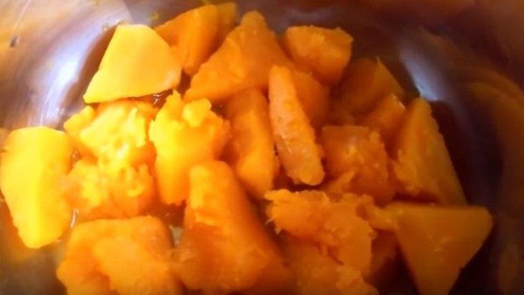 dovleac feliat fiert.