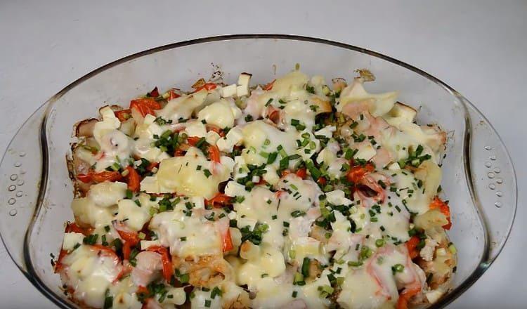 Un pollastre amb coliflor, cuit al forn, serà un excel·lent plat sencer.