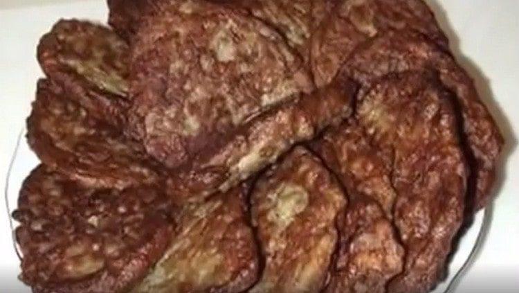 Prăjiturile de ficat sunt gătite foarte repede.