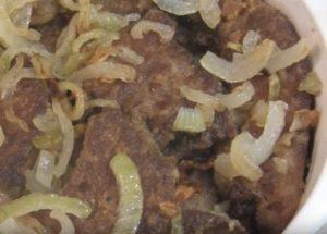 uma receita deliciosa para cozinhar fígado de porco: cozinhe com fotos passo a passo.