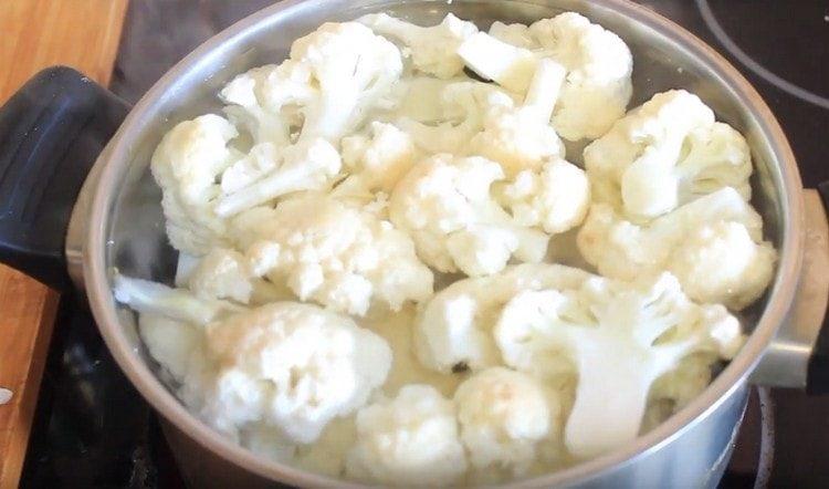 сварете карфиола.