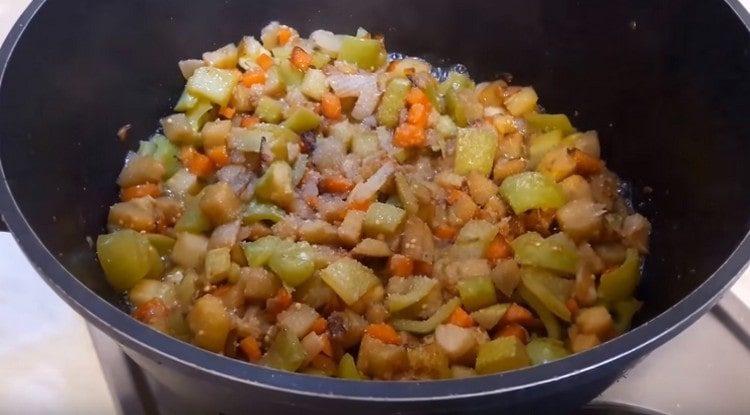 Sare vasul după gust.