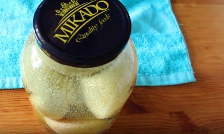 Ето такъв лесен начин да запазите ябълките за зимата.