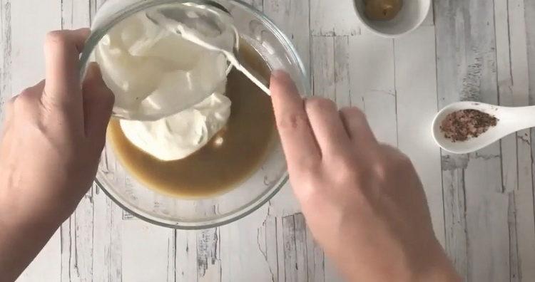 Bereiten Sie die Füllung zum Kochen vor