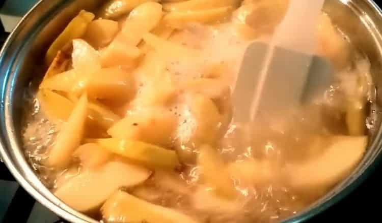 fierbeți ingredientele