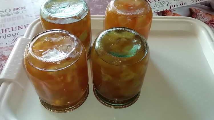 întoarceți capacele cutiei