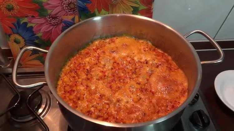 coloque a panela no fogo