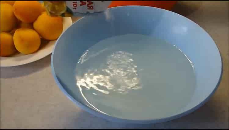 Matlagning Välsmakande och enkel persikasylt med skivor