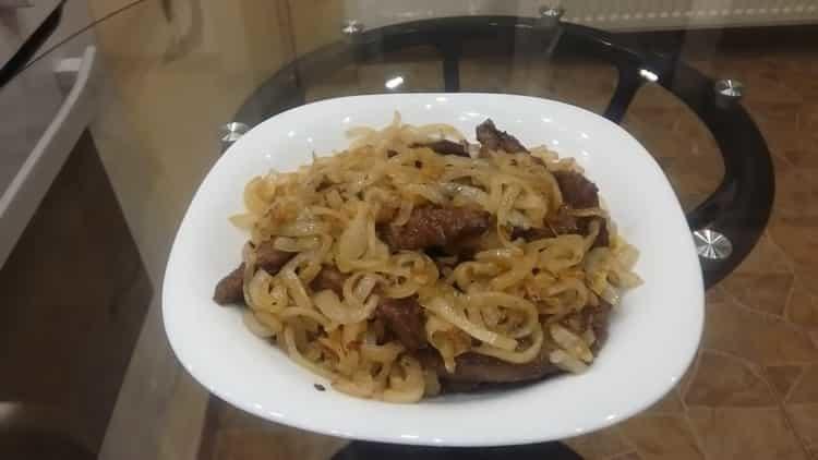 Pregătiți ingredientele pentru gătit.