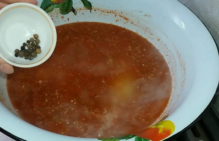 добавете черен пипер