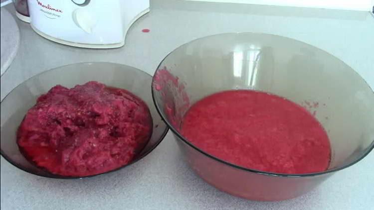 săriți cotletul printr-un storcător