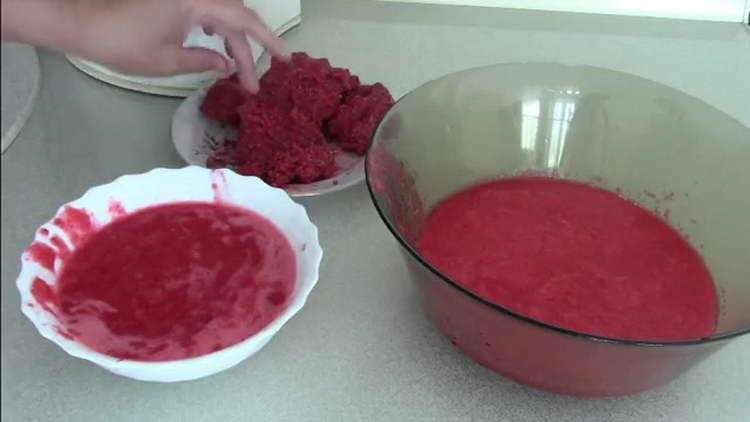 obținem suc de pipi