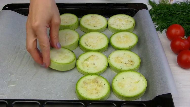 Sæt zucchini til at lave mad