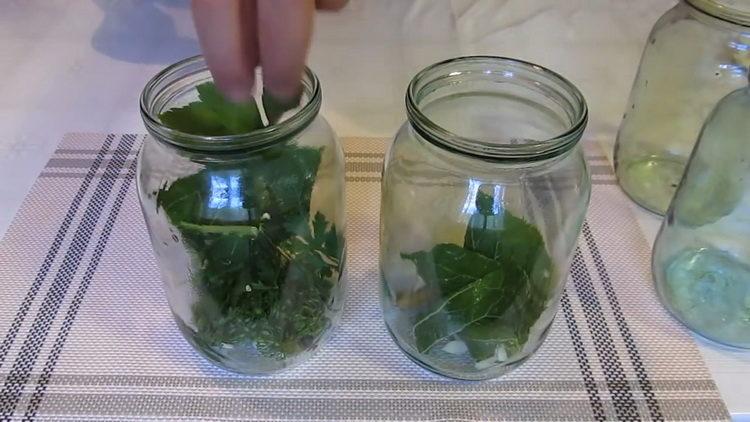 dát zelené do sklenic