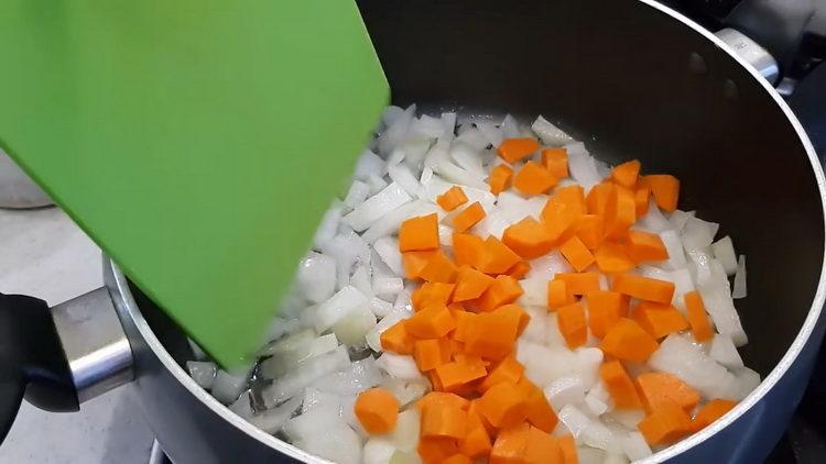 Необичаен хайвер за тиква с моркови и майонеза