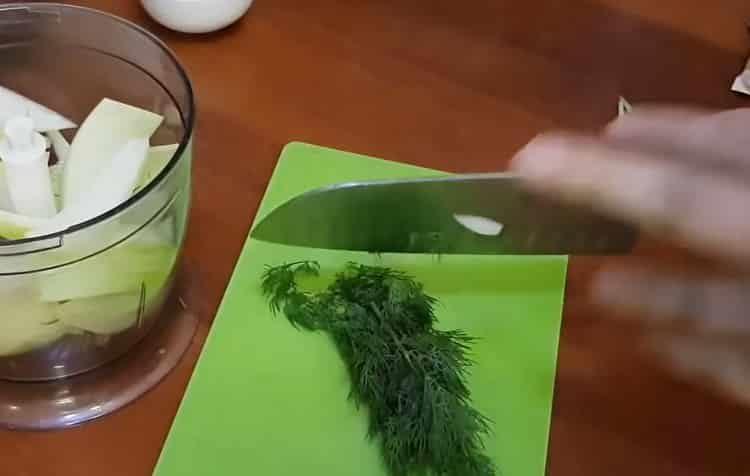 For at lave mad, hakker du løg