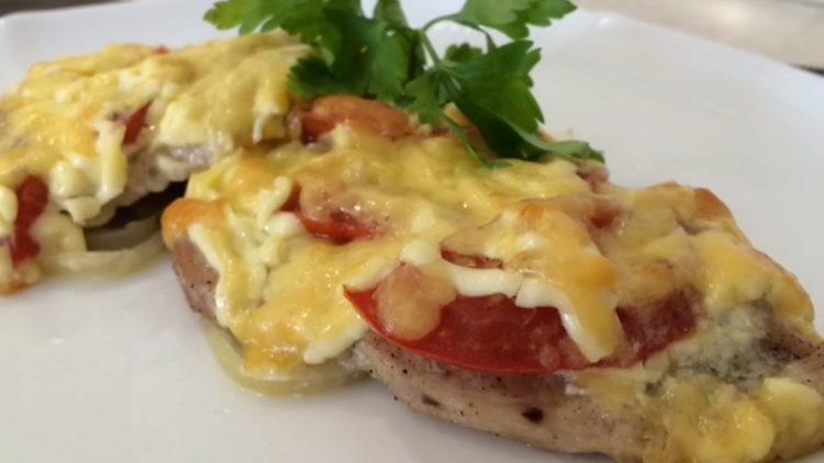 Carn de porc francès molt tendra i deliciosa al forn