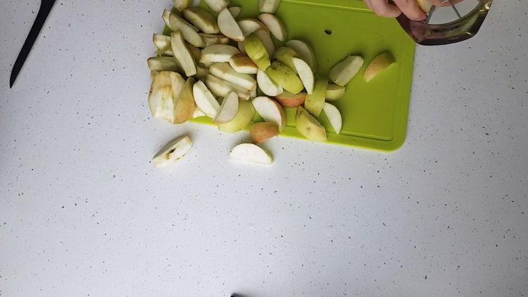 sissy jablek a kondenzovaného mléka na zimu