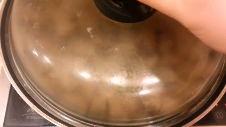 Prepare os ingredientes para cozinhar.