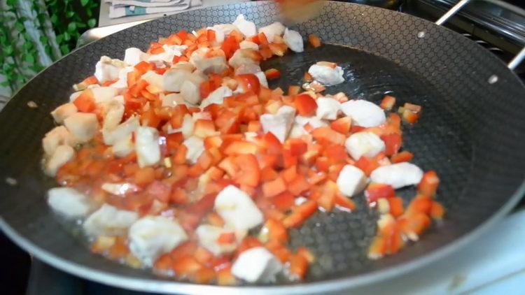 Amestecă ingredientele pentru a găti.