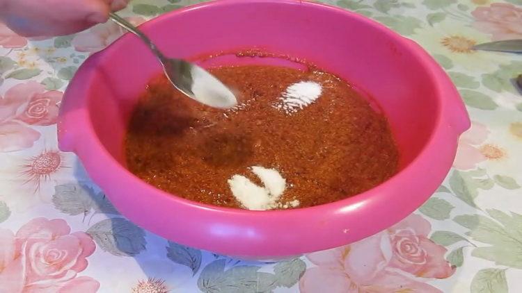 Barregeu els ingredients per cuinar.