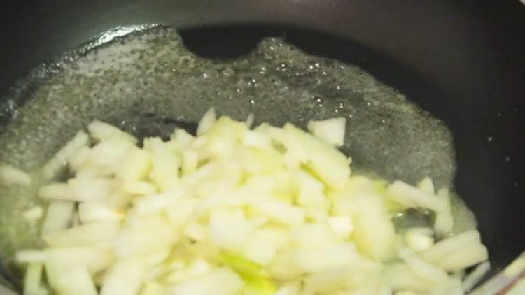 Torrades, fregiu les cebes