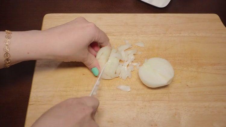 Gătirea ficatului într-un aragaz lent