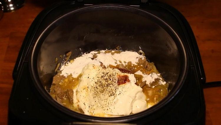 Agrega especias para cocinar