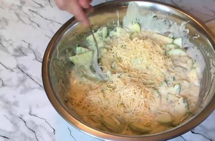 למרוח גבינה