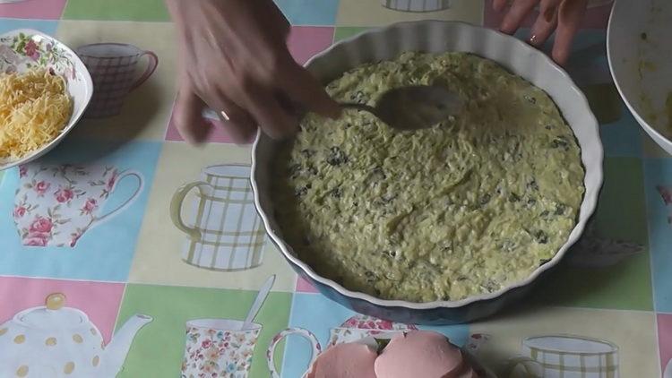 שים את הבצק בתבנית