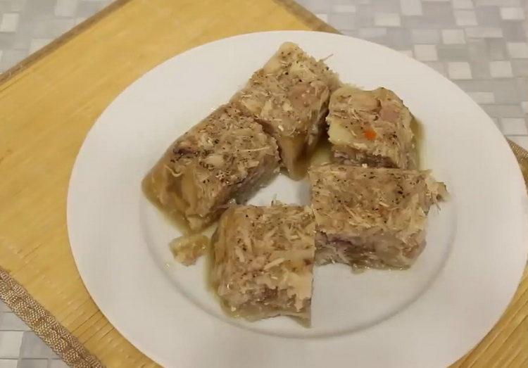 рецепта за свинско бутче и пилешко желе