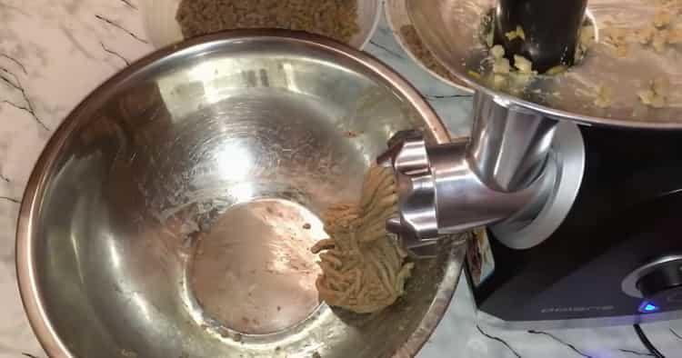 scroll m = liver through a meat grinder