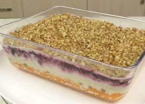 Garšīgi salāti Vārītu biešu un burkānu miziņa