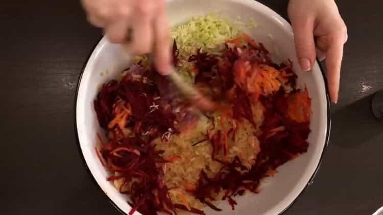 Amestecă ingredientele pentru a găti.