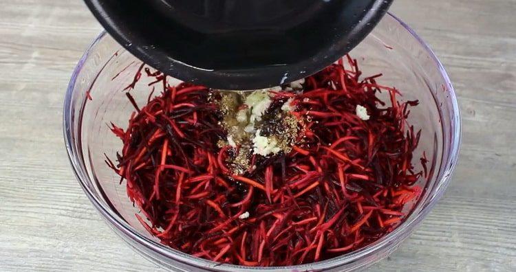 Добавете олио за готвене