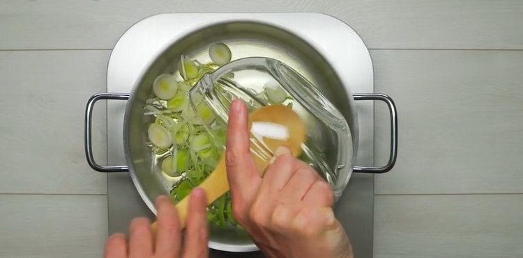 prăjiți ingredientele